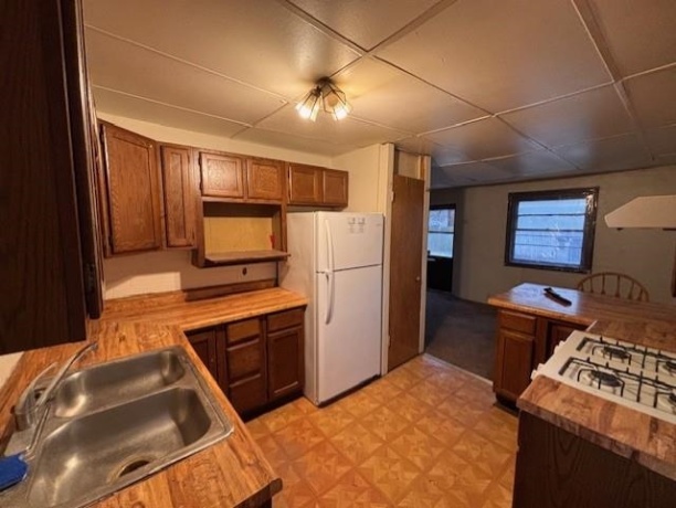 1001 39th, ROCKFORD, Illinois 61109, ,2 Units,For Sale,39th,202600315