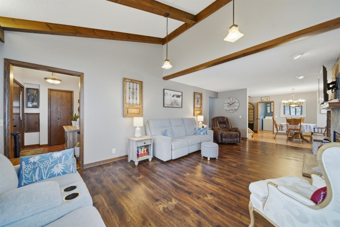 705 Institute, DIXON, Illinois 61021, 3 Bedrooms Bedrooms, ,1 BathroomBathrooms,House,For Sale,Institute,202600187