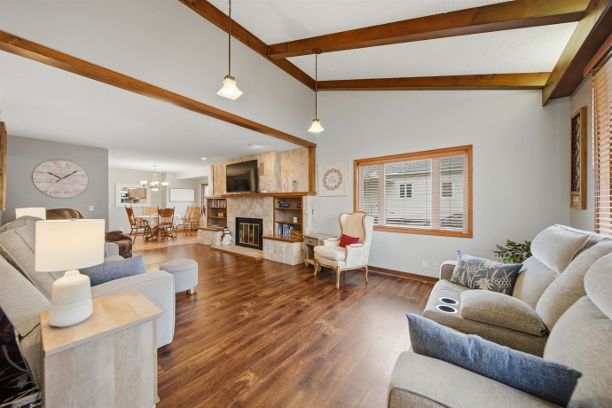 705 Institute, DIXON, Illinois 61021, 3 Bedrooms Bedrooms, ,1 BathroomBathrooms,House,For Sale,Institute,202600187