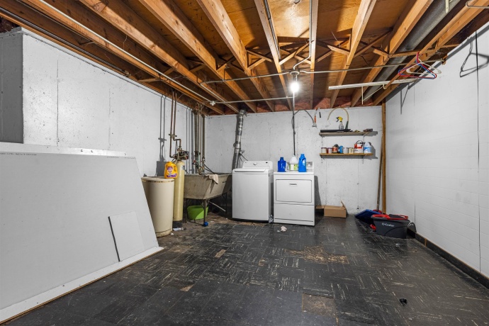 2404 Glenwood, ROCKFORD, Illinois 61103, 2 Bedrooms Bedrooms, ,2 BathroomsBathrooms,House,For Sale,Glenwood,202600317