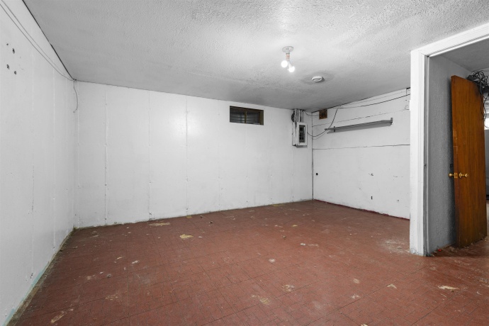 2404 Glenwood, ROCKFORD, Illinois 61103, 2 Bedrooms Bedrooms, ,2 BathroomsBathrooms,House,For Sale,Glenwood,202600317