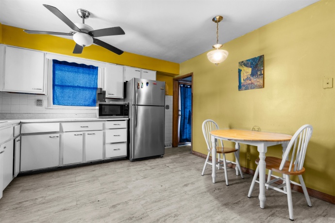 2404 Glenwood, ROCKFORD, Illinois 61103, 2 Bedrooms Bedrooms, ,2 BathroomsBathrooms,House,For Sale,Glenwood,202600317