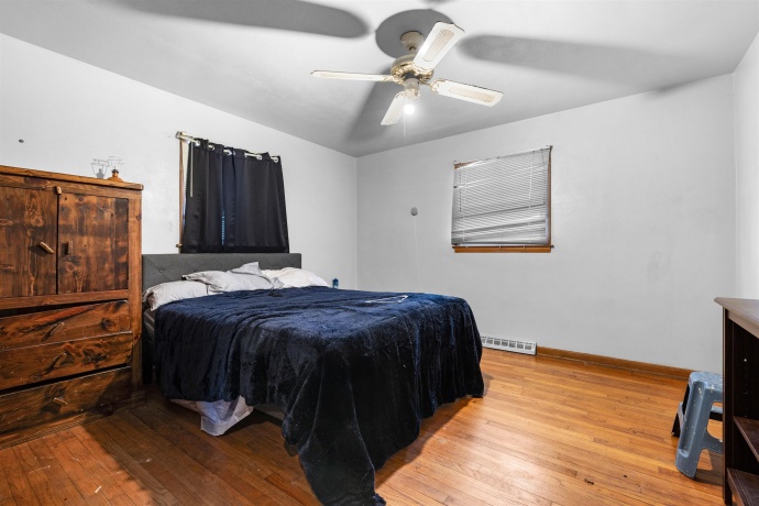 2404 Glenwood, ROCKFORD, Illinois 61103, 2 Bedrooms Bedrooms, ,2 BathroomsBathrooms,House,For Sale,Glenwood,202600317