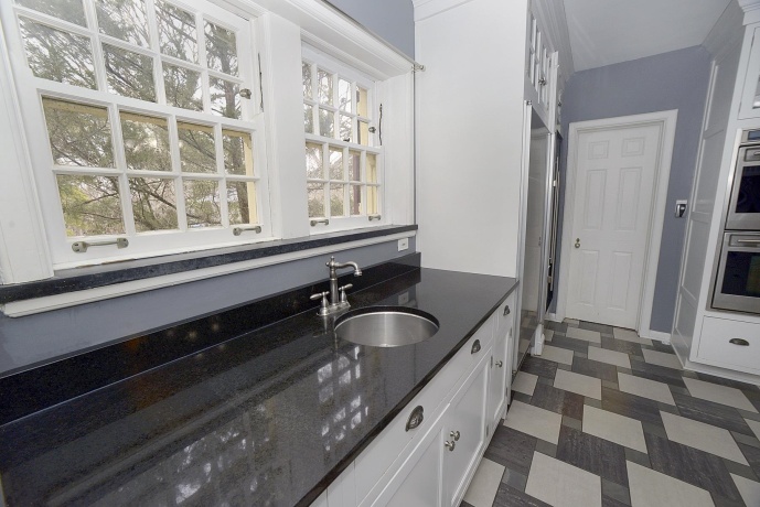 2221 Twin Oak Rd, Peru, Illinois 61354, 5 Bedrooms Bedrooms, ,3 BathroomsBathrooms,House,For Sale,Twin Oak Rd,202503685