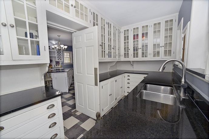 2221 Twin Oak Rd, Peru, Illinois 61354, 5 Bedrooms Bedrooms, ,3 BathroomsBathrooms,House,For Sale,Twin Oak Rd,202503685