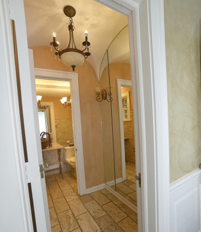 2221 Twin Oak Rd, Peru, Illinois 61354, 5 Bedrooms Bedrooms, ,3 BathroomsBathrooms,House,For Sale,Twin Oak Rd,202503685