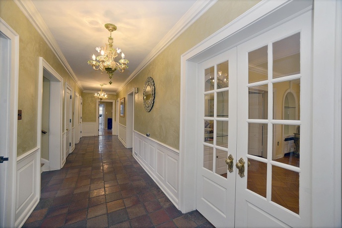 2221 Twin Oak Rd, Peru, Illinois 61354, 5 Bedrooms Bedrooms, ,3 BathroomsBathrooms,House,For Sale,Twin Oak Rd,202503685