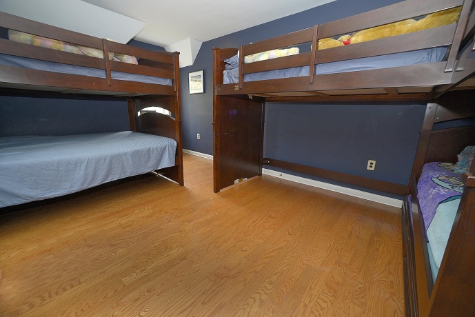 2221 Twin Oak Rd, Peru, Illinois 61354, 5 Bedrooms Bedrooms, ,3 BathroomsBathrooms,House,For Sale,Twin Oak Rd,202503685