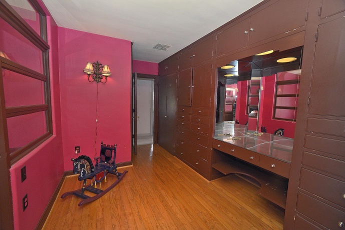 2221 Twin Oak Rd, Peru, Illinois 61354, 5 Bedrooms Bedrooms, ,3 BathroomsBathrooms,House,For Sale,Twin Oak Rd,202503685