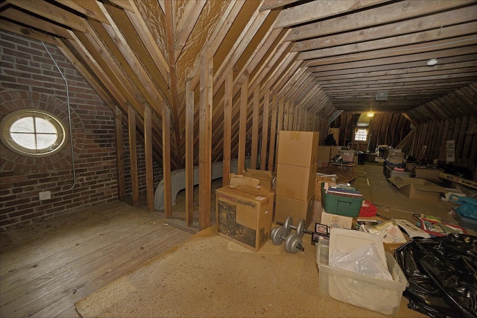 2221 Twin Oak Rd, Peru, Illinois 61354, 5 Bedrooms Bedrooms, ,3 BathroomsBathrooms,House,For Sale,Twin Oak Rd,202503685