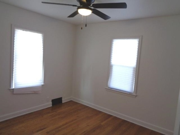 2342 17th, ROCKFORD, Illinois 61104, 3 Bedrooms Bedrooms, ,1 BathroomBathrooms,House,For Sale,17th,202600336