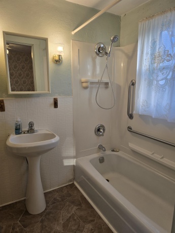 320 Westmoreland, ROCKFORD, Illinois 61102, 3 Bedrooms Bedrooms, ,1 BathroomBathrooms,House,For Sale,Westmoreland,202600175