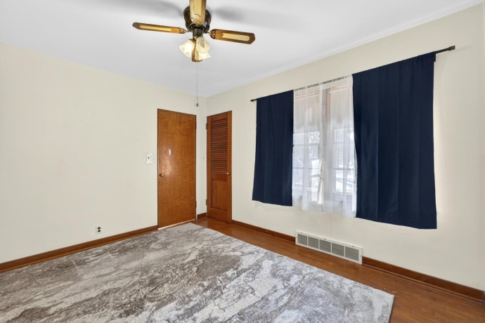 4215 OAKLANE, ROCKFORD, Illinois 61109, 2 Bedrooms Bedrooms, ,2 BathroomsBathrooms,House,For Sale,OAKLANE,202600342