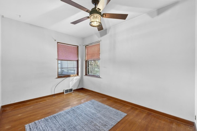 4215 OAKLANE, ROCKFORD, Illinois 61109, 2 Bedrooms Bedrooms, ,2 BathroomsBathrooms,House,For Sale,OAKLANE,202600342