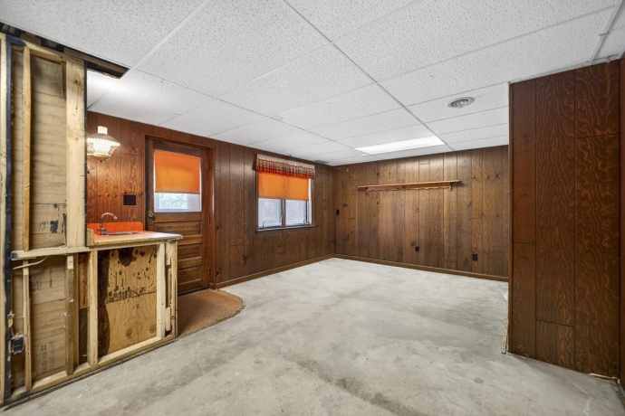 4215 OAKLANE, ROCKFORD, Illinois 61109, 2 Bedrooms Bedrooms, ,2 BathroomsBathrooms,House,For Sale,OAKLANE,202600342