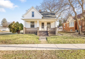 1004 15th, ROCKFORD, Illinois 61104, 4 Bedrooms Bedrooms, ,1 BathroomBathrooms,House,For Sale,15th,202600231