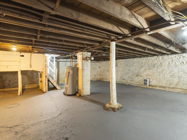 1004 15th, ROCKFORD, Illinois 61104, 4 Bedrooms Bedrooms, ,1 BathroomBathrooms,House,For Sale,15th,202600231