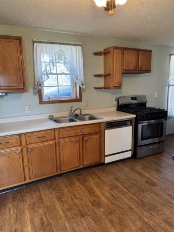 313 1st, ALL OTHERS, Iowa 53115, 3 Bedrooms Bedrooms, ,1 BathroomBathrooms,House,For Sale,1st,202600347