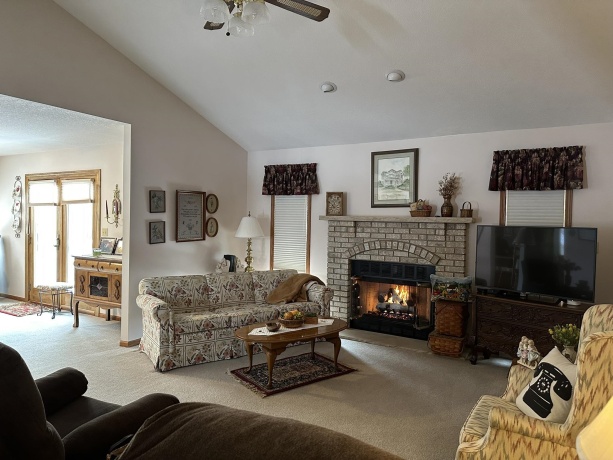 704 Brynnwood, LENA, Illinois 61048, 3 Bedrooms Bedrooms, ,2 BathroomsBathrooms,House,For Sale,Brynnwood,202600349