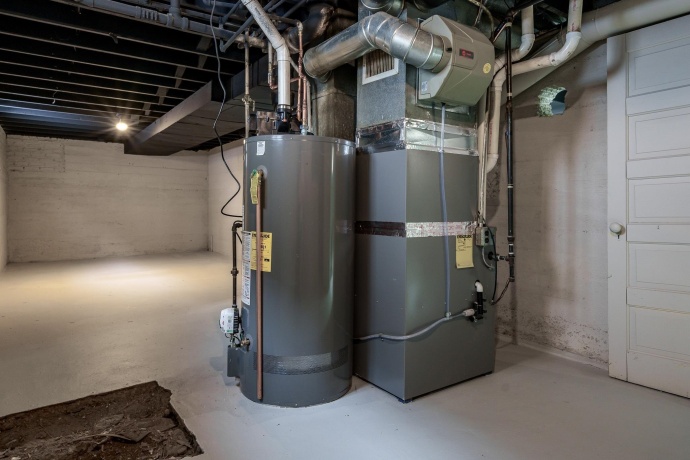 2114 CUMBERLAND, ROCKFORD, Illinois 61103, 3 Bedrooms Bedrooms, ,1 BathroomBathrooms,House,For Sale,CUMBERLAND,202600351