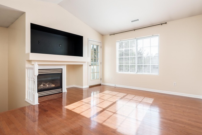 6538 COMMONWEALTH, LOVES PARK, Illinois 61111, 2 Bedrooms Bedrooms, ,1 BathroomBathrooms,Condominium,For Sale,COMMONWEALTH,202506822