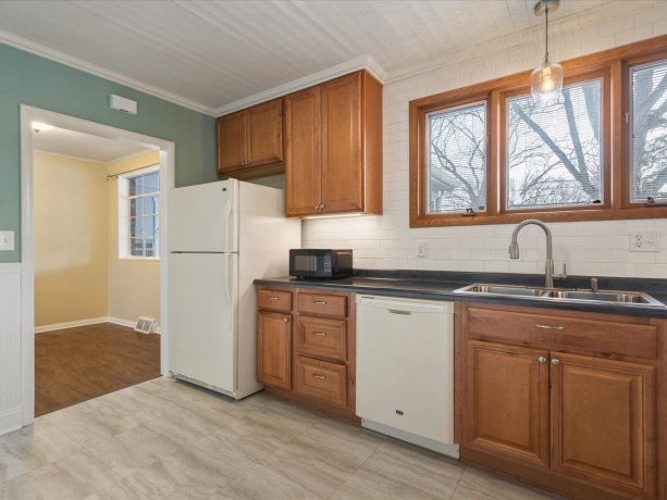 4701 Highcrest, ROCKFORD, Illinois 61107, 2 Bedrooms Bedrooms, ,1 BathroomBathrooms,House,For Sale,Highcrest,202600352