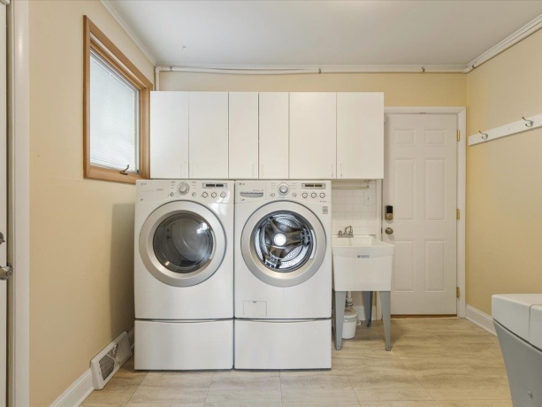 4701 Highcrest, ROCKFORD, Illinois 61107, 2 Bedrooms Bedrooms, ,1 BathroomBathrooms,House,For Sale,Highcrest,202600352