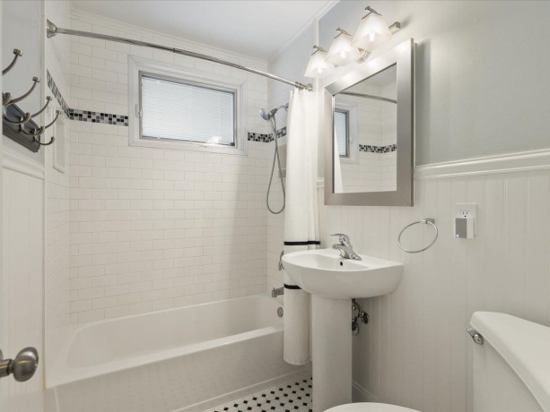 4701 Highcrest, ROCKFORD, Illinois 61107, 2 Bedrooms Bedrooms, ,1 BathroomBathrooms,House,For Sale,Highcrest,202600352