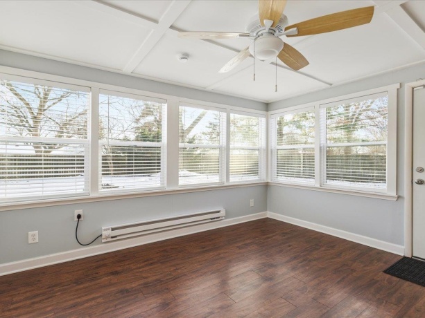 4701 Highcrest, ROCKFORD, Illinois 61107, 2 Bedrooms Bedrooms, ,1 BathroomBathrooms,House,For Sale,Highcrest,202600352