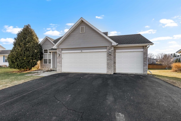 3337 Citadel, ROCKFORD, Illinois 61109, 3 Bedrooms Bedrooms, ,2 BathroomsBathrooms,House,For Sale,Citadel,202600353