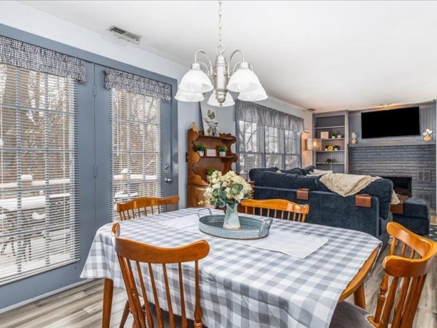 22 Thatcher, GALENA, Illinois 61036, 2 Bedrooms Bedrooms, ,2 BathroomsBathrooms,Condominium,For Sale,Thatcher,202600354