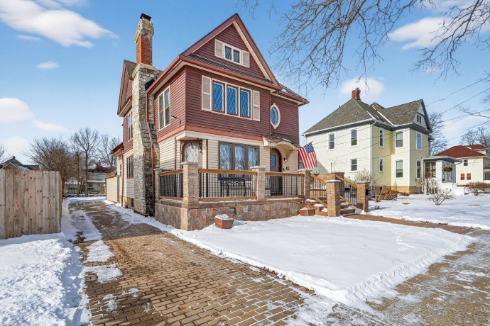 709 Whitney, BELVIDERE, Illinois 61008, 4 Bedrooms Bedrooms, ,1 BathroomBathrooms,House,For Sale,Whitney,202600360