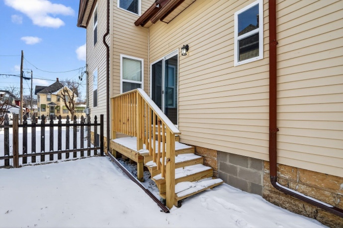 709 Whitney, BELVIDERE, Illinois 61008, 4 Bedrooms Bedrooms, ,1 BathroomBathrooms,House,For Sale,Whitney,202600360