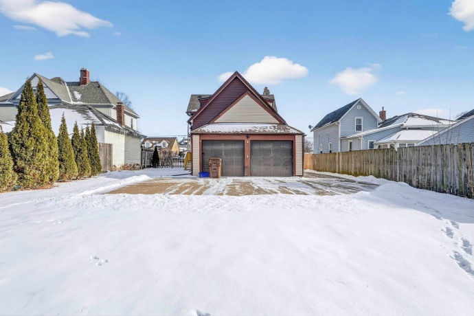 709 Whitney, BELVIDERE, Illinois 61008, 4 Bedrooms Bedrooms, ,1 BathroomBathrooms,House,For Sale,Whitney,202600360