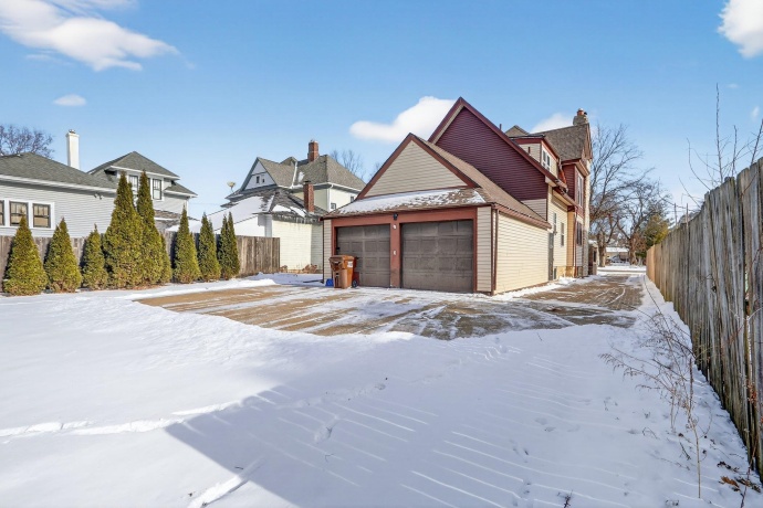 709 Whitney, BELVIDERE, Illinois 61008, 4 Bedrooms Bedrooms, ,1 BathroomBathrooms,House,For Sale,Whitney,202600360