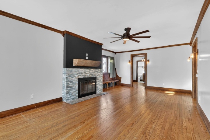 709 Whitney, BELVIDERE, Illinois 61008, 4 Bedrooms Bedrooms, ,1 BathroomBathrooms,House,For Sale,Whitney,202600360