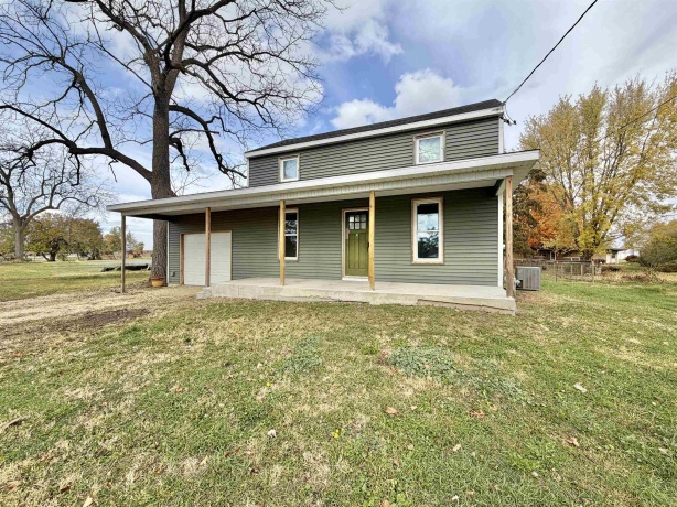 423 4th, BYRON, Illinois 61010, 3 Bedrooms Bedrooms, ,2 BathroomsBathrooms,House,For Sale,4th,202506842