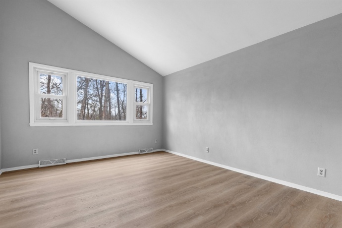 2718 Norway Pine, ROCKFORD, Illinois 61109, 4 Bedrooms Bedrooms, ,2 BathroomsBathrooms,House,For Sale,Norway Pine,202600361