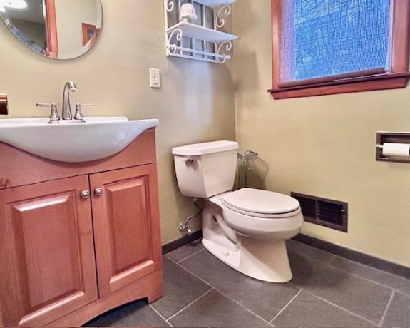 1431 Monticello, ROCKFORD, Illinois 61107, 2 Bedrooms Bedrooms, ,1 BathroomBathrooms,House,For Sale,Monticello,202600364