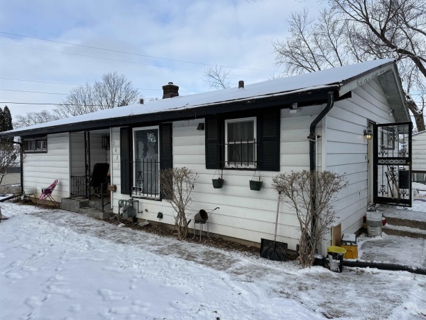 2021 Loomis, ROCKFORD, Illinois 61102, 3 Bedrooms Bedrooms, ,1 BathroomBathrooms,House,For Sale,Loomis,202600368