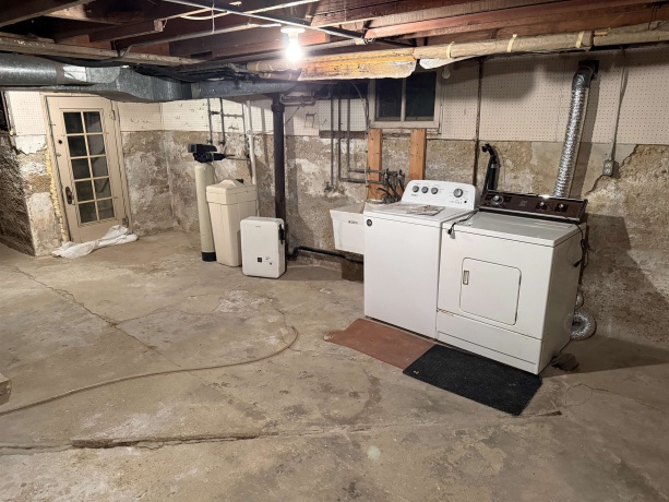 1629 Harrison, FREEPORT, Illinois 61032, 3 Bedrooms Bedrooms, ,2 BathroomsBathrooms,House,For Sale,Harrison,202600372