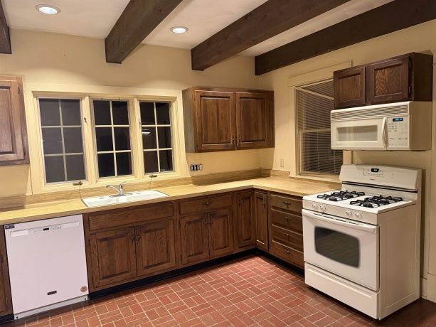 1629 Harrison, FREEPORT, Illinois 61032, 3 Bedrooms Bedrooms, ,2 BathroomsBathrooms,House,For Sale,Harrison,202600372