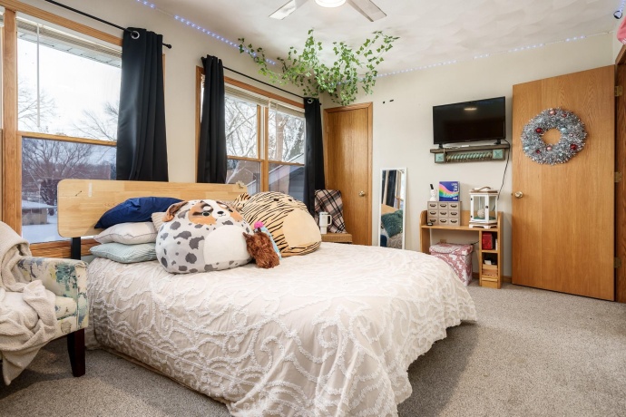 9511 Shore, MACHESNEY PARK, Illinois 61115, 3 Bedrooms Bedrooms, ,2 BathroomsBathrooms,House,For Sale,Shore,202600373