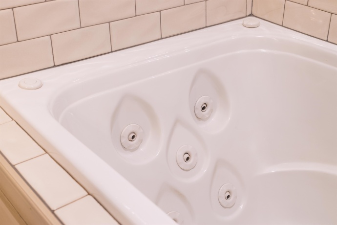 913 Fulton, GALENA, Illinois 61036, 3 Bedrooms Bedrooms, ,2 BathroomsBathrooms,House,For Sale,Fulton,202600377