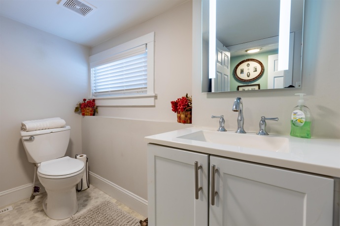 913 Fulton, GALENA, Illinois 61036, 3 Bedrooms Bedrooms, ,2 BathroomsBathrooms,House,For Sale,Fulton,202600377