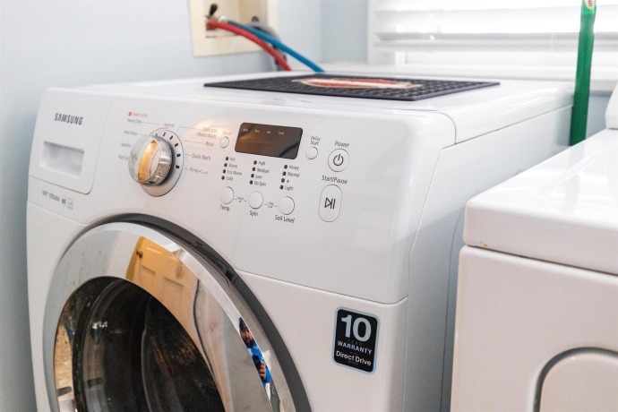 913 Fulton, GALENA, Illinois 61036, 3 Bedrooms Bedrooms, ,2 BathroomsBathrooms,House,For Sale,Fulton,202600377