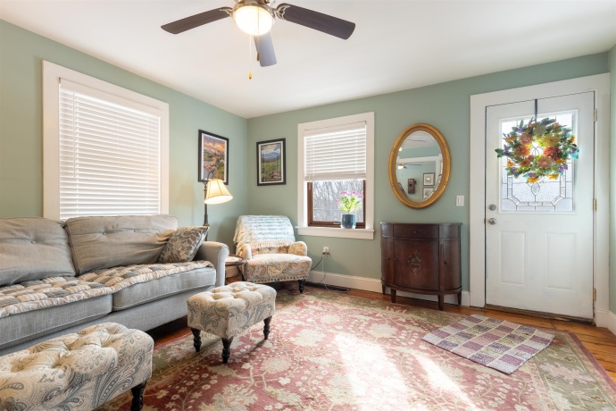 913 Fulton, GALENA, Illinois 61036, 3 Bedrooms Bedrooms, ,2 BathroomsBathrooms,House,For Sale,Fulton,202600377