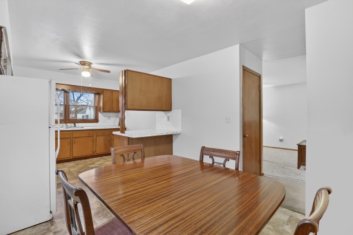 2820 Hanson, ROCKFORD, Illinois 61109, 2 Bedrooms Bedrooms, ,2 BathroomsBathrooms,House,For Sale,Hanson,202600382