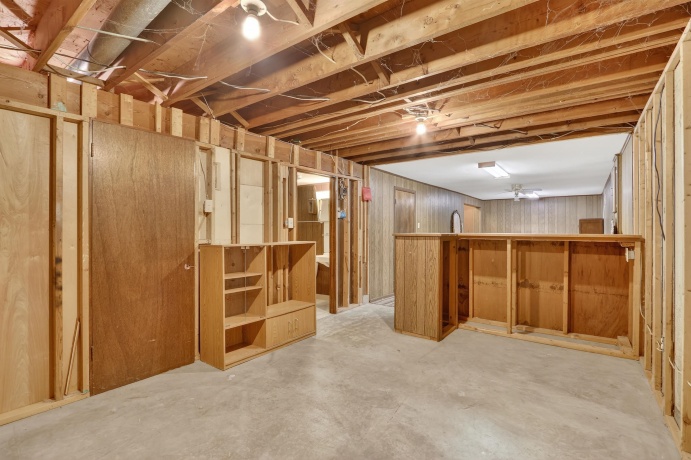 2820 Hanson, ROCKFORD, Illinois 61109, 2 Bedrooms Bedrooms, ,2 BathroomsBathrooms,House,For Sale,Hanson,202600382