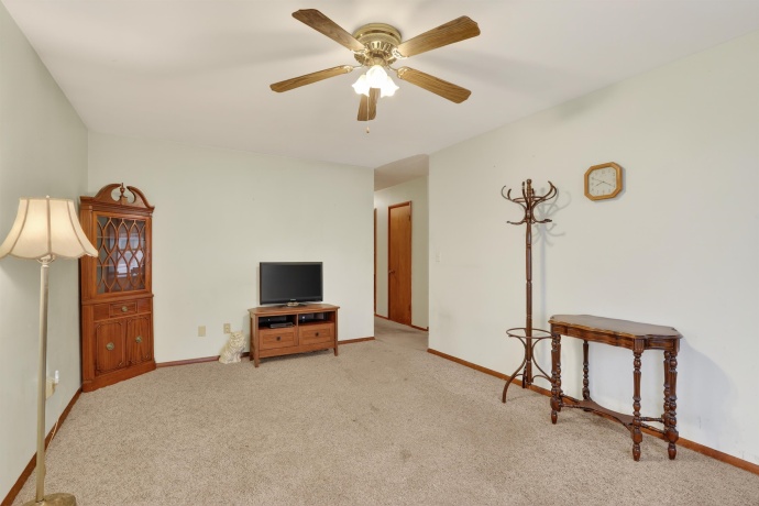 2820 Hanson, ROCKFORD, Illinois 61109, 2 Bedrooms Bedrooms, ,2 BathroomsBathrooms,House,For Sale,Hanson,202600382